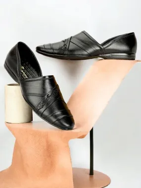 Buxton Ethnic Shes For Men Black Color.