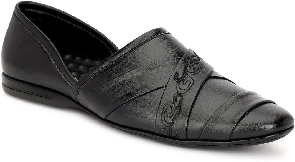 Buxton Ethnic Shes For Men Black Color.
