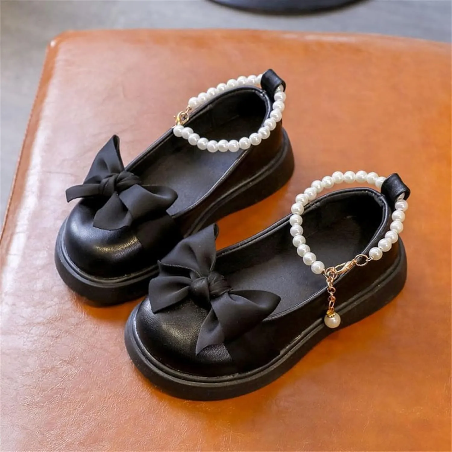 Girls Flat Shoes Princess Bowknot Dress Up Shoes Kids Thick Soft Sole Leather Heel Wedding Shoes with Pearl Buckle