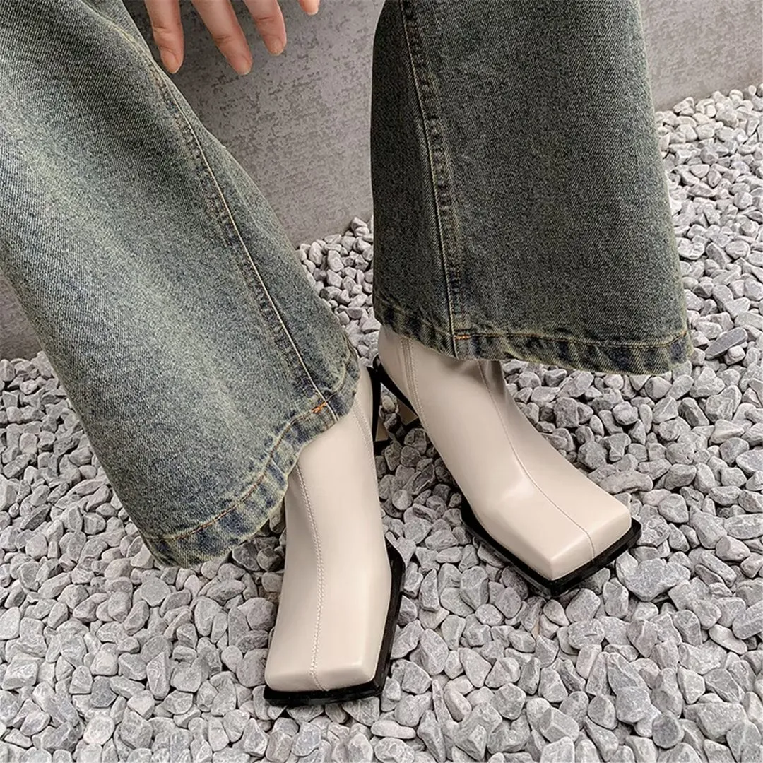 Lustrévo Classic Slip-ons