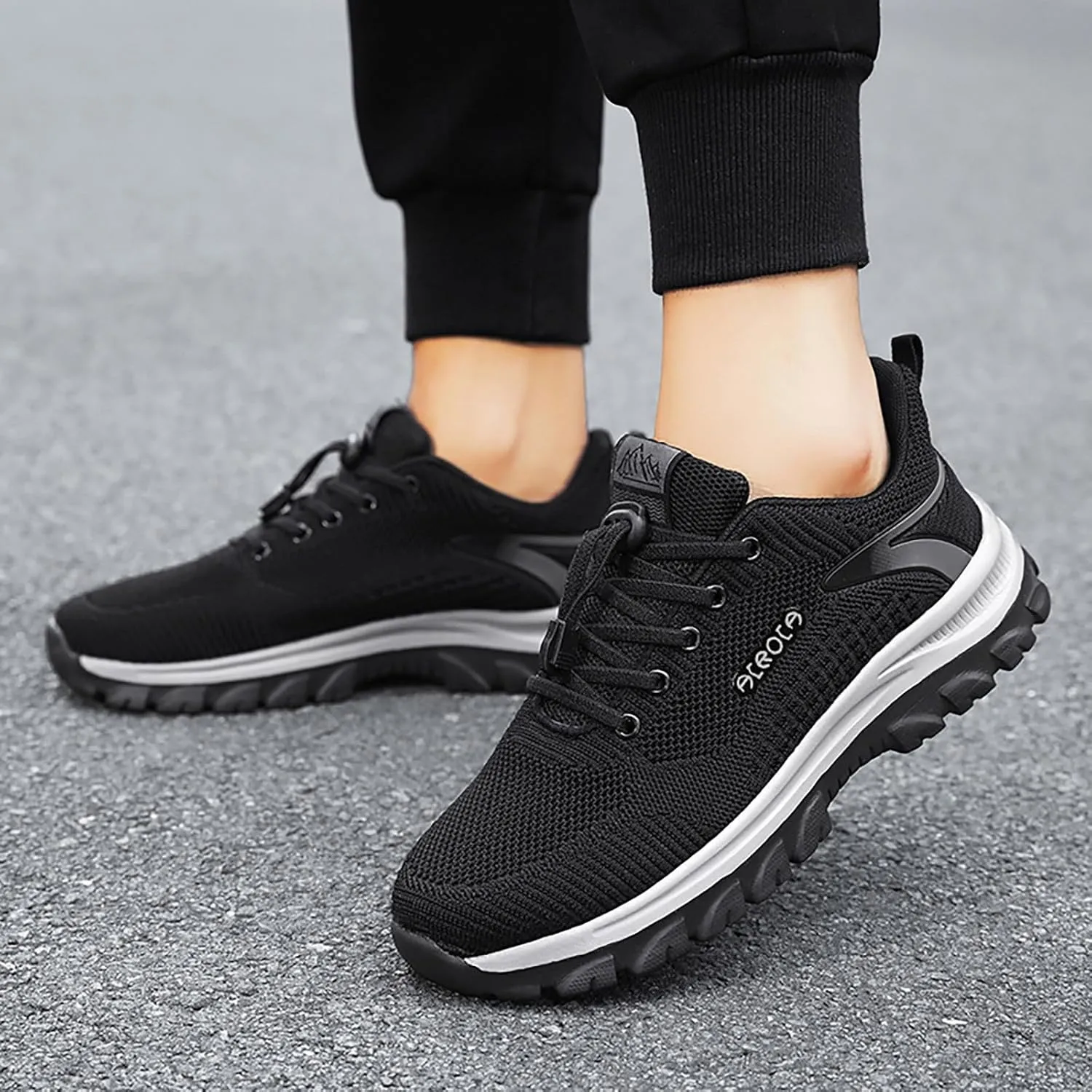 Mens Loafers & Slip-Ons Flying Weaving Sneakers Men New Korean Fashion Round Head Casual Shoes Thick Bottom