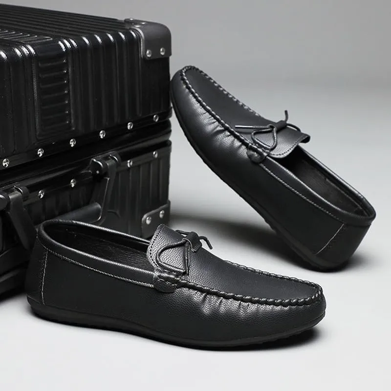 Men's PU Leather Loafers with Stitching Details, Round Toe, Comfortable Deck Shoes, Flat Heel, Slip-Resistant Slip-Ons for Fashion