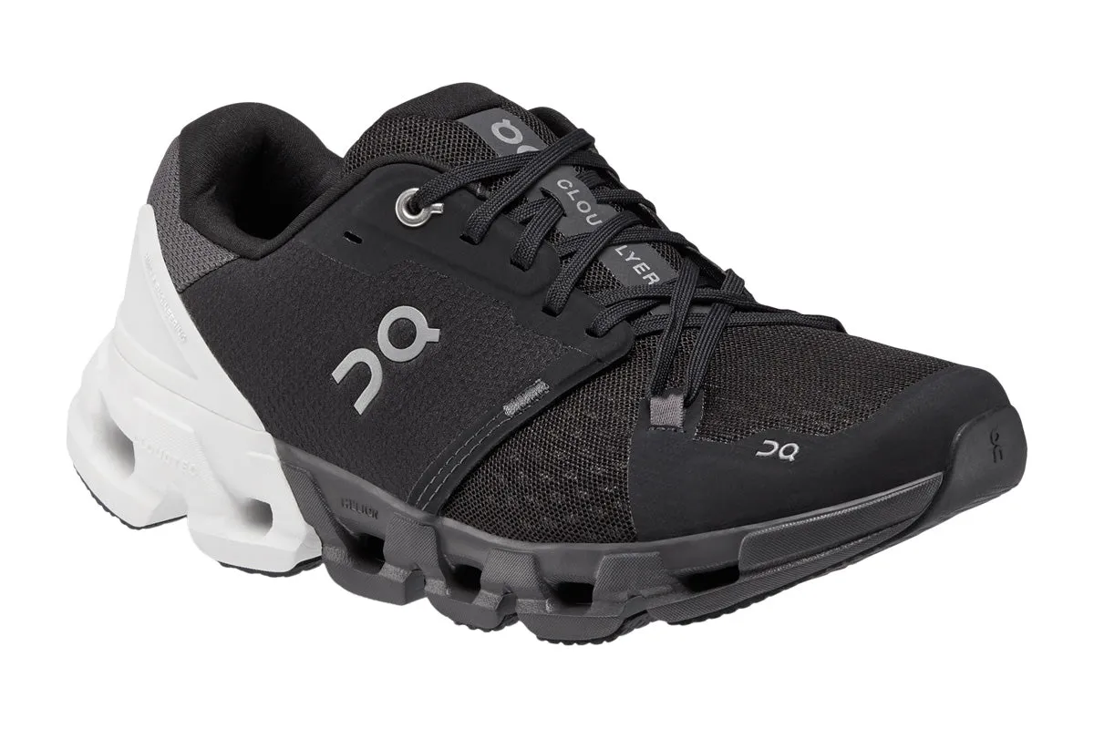 On Cloudflyer 4 D Black/White Womens